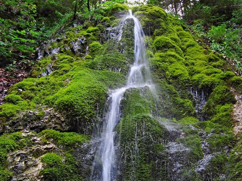 vodopád v Čutkovskej doline