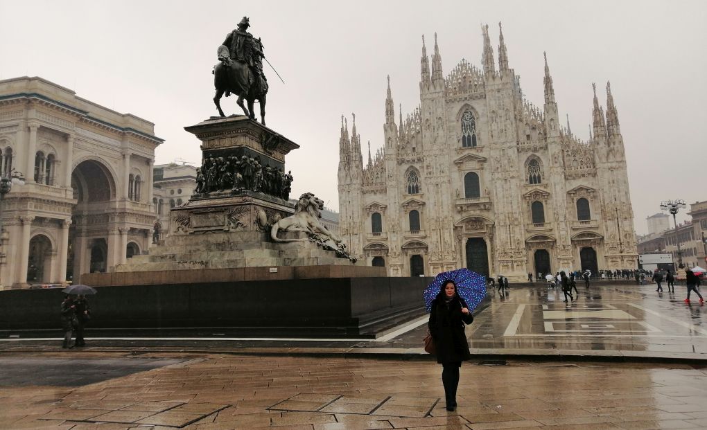čo vidieť v Miláne: Duomo v daždi