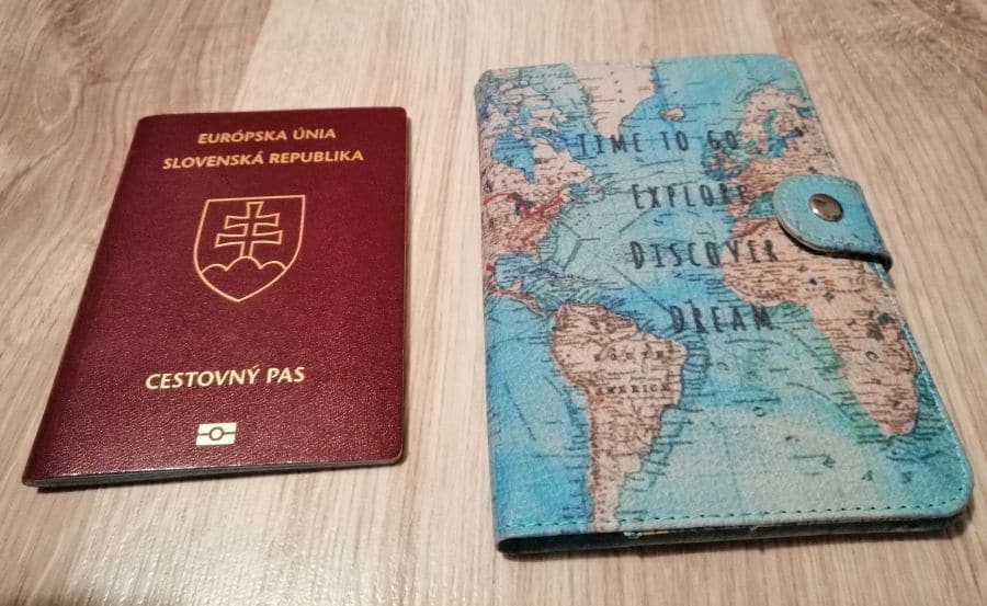 Cestovné doklady do Turecka - pas a puzdro na pas 
