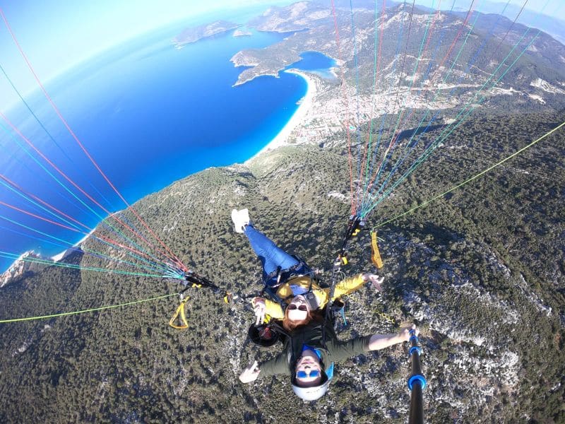 Paragliding v Turecku Fethiye Oludeniz Pohľad na modrú lagúnu. 